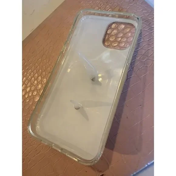 Pearl Checkered / Iridescent Edition Loopy Case - iPhone12/12Pro - Picture 6 of 6